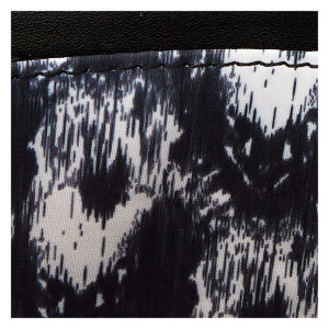 I Heart Horror It Pennywise Glow Crossbody Bag