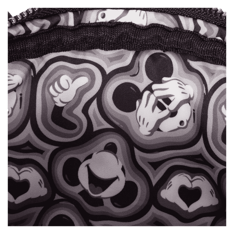 WDTB3191-LFDISNEYMICKEYEARSSLINGBAG-1174.png
